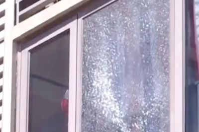 Kính bất ngờ tự vỡ tại gần 300 gia đình trong một khu dân cư ở Trung Quốc