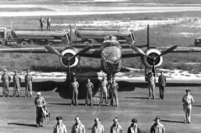 Cuộc đời thứ hai của máy bay ném bom B-25 Mitchell