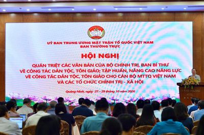 Nâng cao năng lực công tác dân tộc, tôn giáo cho cán bộ Mặt trận