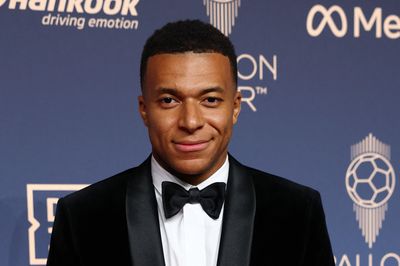 Mbappe không vui