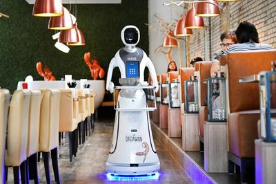Robot hình người Trung Quốc 'tìm việc' tại Hàn Quốc