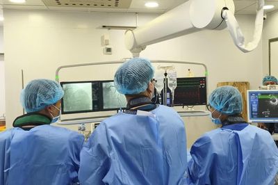 Cứu sống người đàn ông ngừng tim gần 30 phút do nhồi máu cơ tim