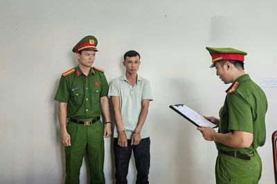 Làm giả bệnh án ung thư để 'đào mỏ' người tình