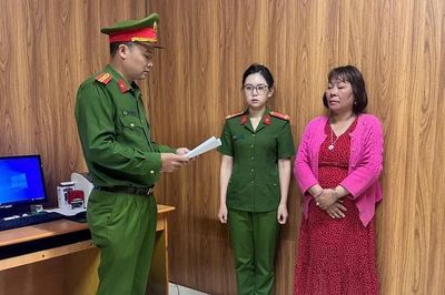 Sa lưới sau 10 năm trốn nã