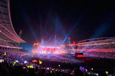 Con mới 3 tháng, mẹ U40 vẫn mang máy hút sữa ra Hà Nội gặp BIGBANG
