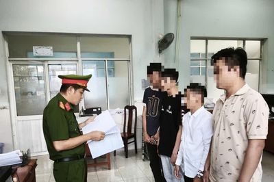 An Giang: Nhóm đối tượng mang dao tấn công cả nhà người khác để giải quyết mâu thuẫn
