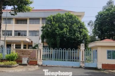 Nhiều trụ sở dôi dư ở Cần Thơ tiếp tục bị bỏ không vì chưa có người thuê