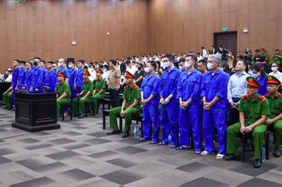Nữ cán bộ hưu trí lặn lội từ TPHCM ra Hà Nội dự tòa, mong sớm lấy lại 20 tỷ bị Mr Pips chiếm đoạt