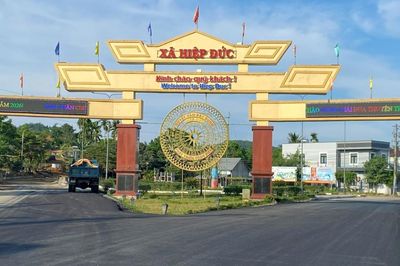Xã miền núi Đà Nẵng tặng 9 con bò để các thôn làm cỗ đãi dân ngày Đại đoàn kết