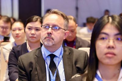 Tìm lời giải cho bài toán tăng trưởng trong kỷ nguyên AI