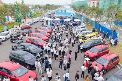 Cuộc đua MPV dưới 1 tỷ đồng: Xe xăng truyền thống chật vật tìm thị phần trước sức ép của xe điện