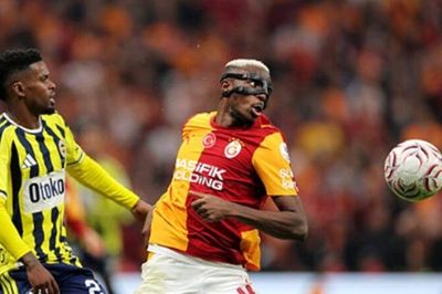 Osimhen lập cú đúp giúp Galatasaray hạ gục Fenerbahce