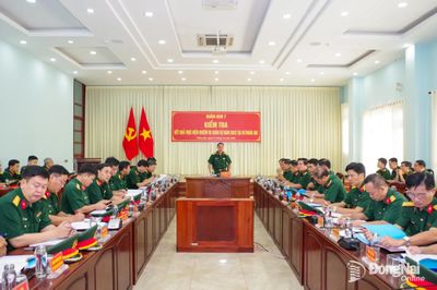 Thiếu tướng Trần Ngọc Minh, Phó Tư lệnh Quân khu 7 kiểm tra nhiệm vụ quân sự quốc phòng trên địa bàn Đồng Nai