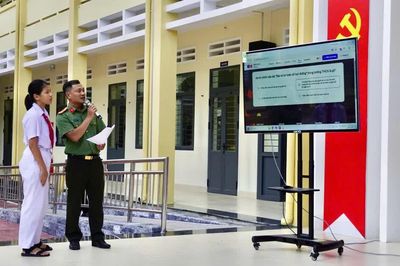 “Không một mình” - Bảo vệ trẻ em trên không gian mạng