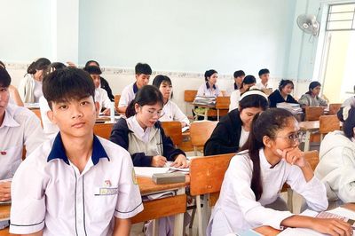 Học sinh DTTS Lâm Đồng tự tin hòa nhập dưới mái trường nội trú