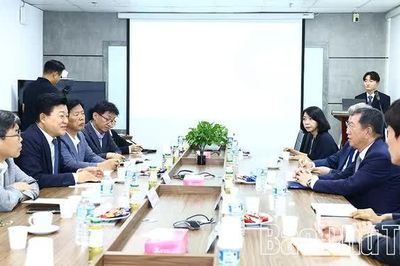 Đoàn công tác Hội đồng tỉnh Chungcheongbuk tìm hiểu môi trường đầu tư, văn hóa tại Phú Thọ