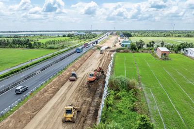 Đảng ủy Bộ Xây dựng yêu cầu tháo gỡ điểm nghẽn, khơi thông các động lực tăng trưởng