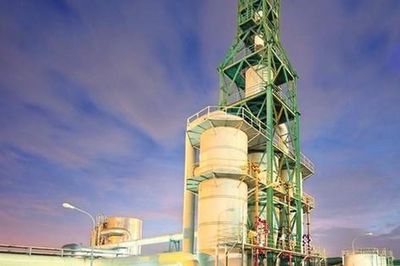 Hóa chất Cơ bản Miền Nam (CSV) báo lãi quý 3 tăng 48%, hưởng lợi từ đà tăng giá axit và phốt pho vàng