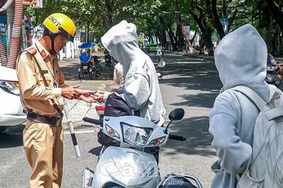 Đảm bảo an toàn giao thông trong lứa tuổi học sinh