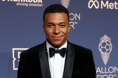 Mbappe xin lỗi Trung Quốc vì phát ngôn 'thiếu suy nghĩ'