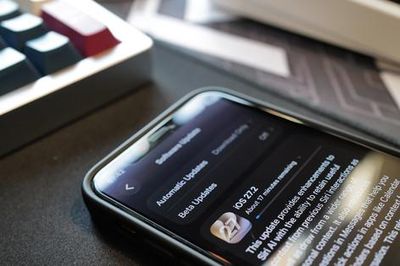 iOS 27.2 và macOS 27.2 có thể nhận biết hình ảnh được tạo hoặc chỉnh sửa bằng công cụ AI tạo sinh