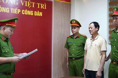 Vụ bí thư, chủ tịch xã ở Phú Thọ bị bắt: Khởi tố thêm người liên quan