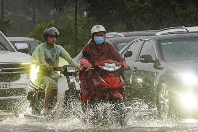 Mưa lớn ở miền Trung sắp lan ra miền Bắc những ngày tới