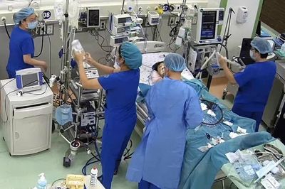 Bé 7 tuổi trụy tim vì mắc cúm mùa