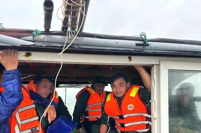 Nỗ lực tìm kiếm ngư dân mất tích trên vùng biển Hà Tĩnh