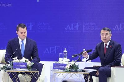 Việt Nam kêu gọi doanh nghiệp FDI: 'Không chỉ mang vốn, hãy cùng chia sẻ công nghệ và tri thức'