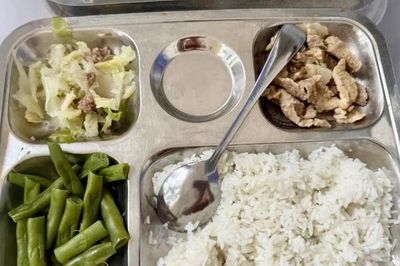 Bộ GD&ĐT yêu cầu trường học công khai thực đơn bữa ăn bán trú