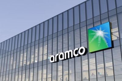 Aramco khôi phục dòng dầu sang châu Âu sau cú sốc đường ống Đông - Tây