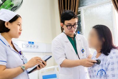 Cứu sống bệnh nhân 63 tuổi bị bóc tách, vỡ động mạch chủ ngực