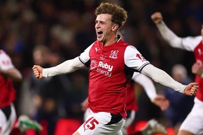 Arsenal thua sốc đội bóng 'bé hạt tiêu' ở cúp Liên đoàn Anh