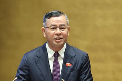 Có giai đoạn Ủy ban Chứng khoán hơn 300 người mà 180 người xin ra ngoài