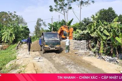 Người dân Đức Thọ tự nguyện hiến đất mở đường, làm đẹp cảnh quan
