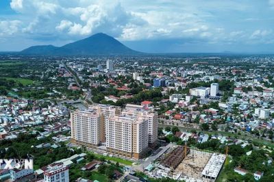 Quốc hội làm việc liên quan đến Luật chứng khoán, lĩnh vực công thương và nhà ở