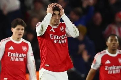 Arsenal bị đội bóng giải hạng tư loại khỏi Cúp Liên đoàn Anh