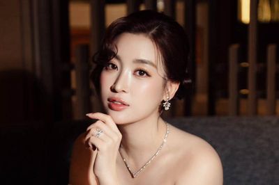 Hoa hậu Đỗ Mỹ Linh đón sinh nhật bên người đặc biệt