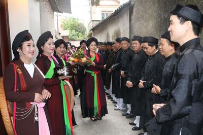 Nặng lòng với những làn điệu quan họ cổ