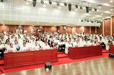 Hội nghị nghiên cứu, học tập, quán triệt các văn kiện Hội nghị lần thứ tư Ban Chấp hành Trung ương Đảng khóa XIV và văn bản triển khai của tỉnh
