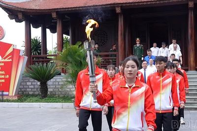 Lễ dâng hương, rước đuốc truyền thống tại Đại hội Thể dục Thể thao tỉnh lần thứ I, năm 2026