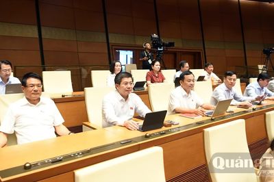Góp ý dự án Luật Nhà ở (sửa đổi): Hoàn thiện chính sách nhà ở xã hội và nhà công vụ