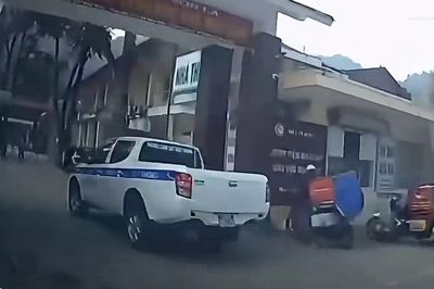 Cảnh sát giao thông Sơn La kịp thời hỗ trợ đưa cháu bé bị co giật đi cấp cứu