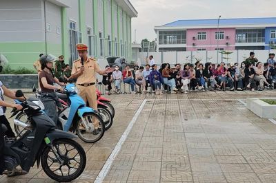 Tập huấn kỹ năng lái xe an toàn cho gần 1.000 công nhân