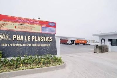 Nhựa Pha Lê (PLP) lên phương án tháo gỡ án hạn chế giao dịch, cổ phiếu lập tức tăng kịch trần