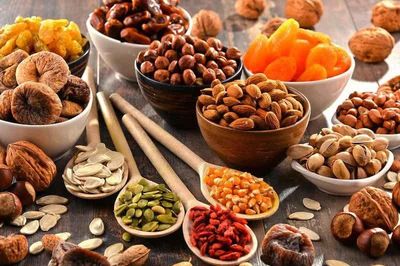 5 nhóm thực phẩm nên bổ sung từ sớm để duy trì sức khỏe khi về già