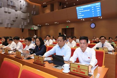 Từ 2027, Hà Nội hỗ trợ 4 triệu đồng cho phụ nữ sinh đủ 2 con trước 35 tuổi