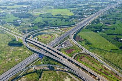 Tổ chức nhiều phương án kết nối giao thông đến sân bay Long Thành