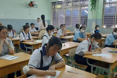 Đề xuất chỉ thi tuyển lớp 10 với 2 môn Toán và Ngữ văn